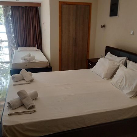 Villa Tasos Nea Peramos  Ngoại thất bức ảnh