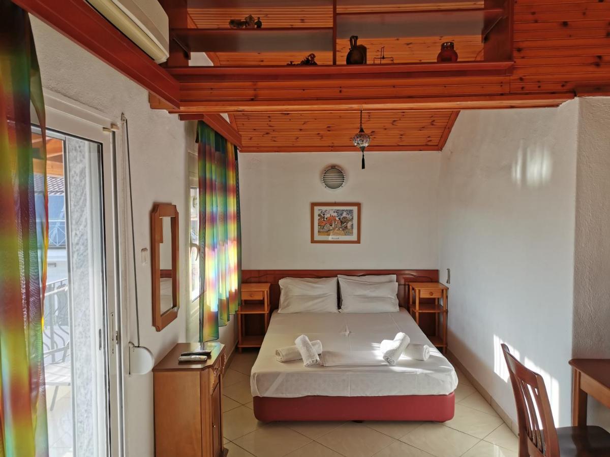 Villa Tasos Nea Peramos  Ngoại thất bức ảnh