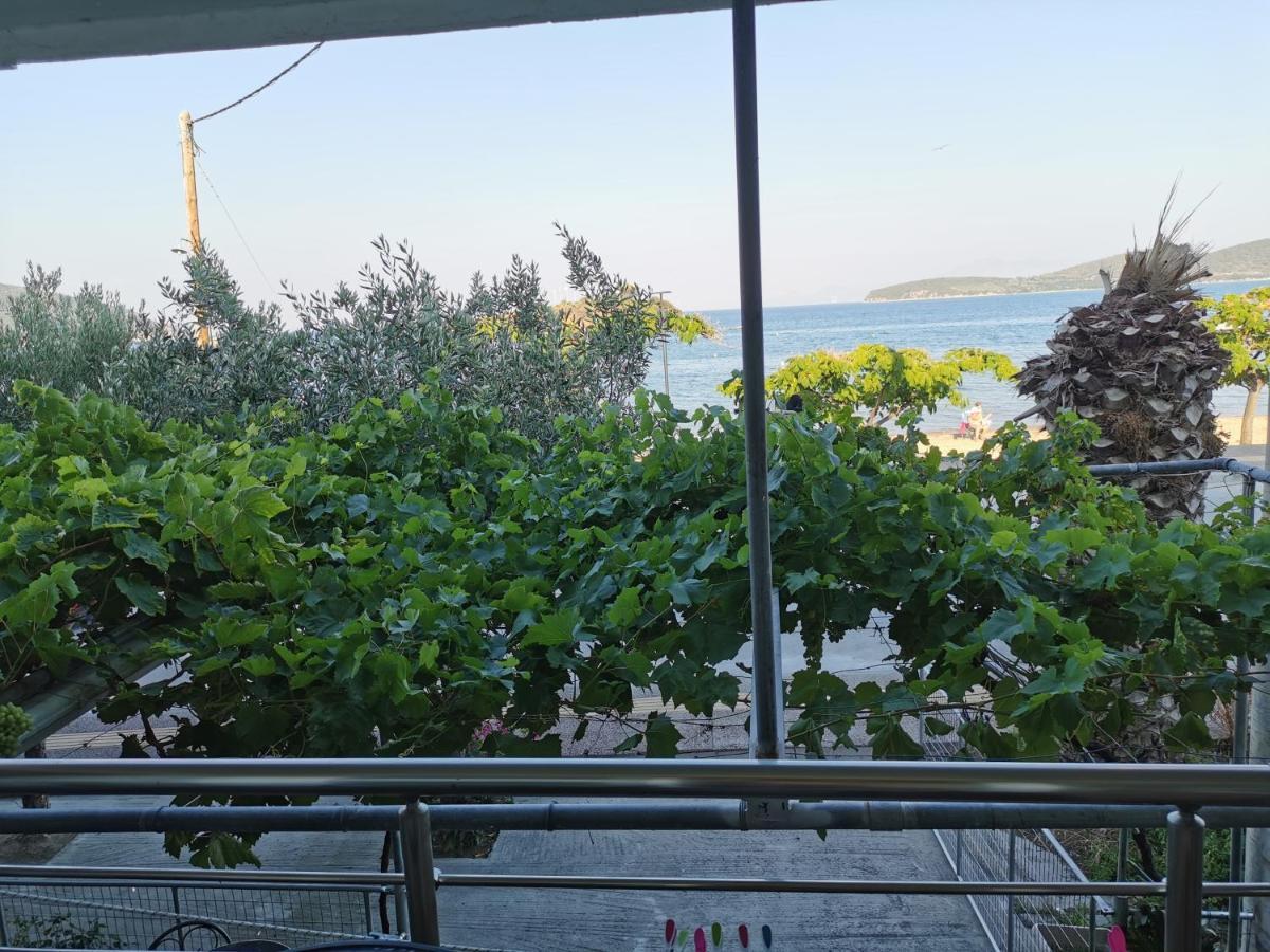 Villa Tasos Nea Peramos  Ngoại thất bức ảnh