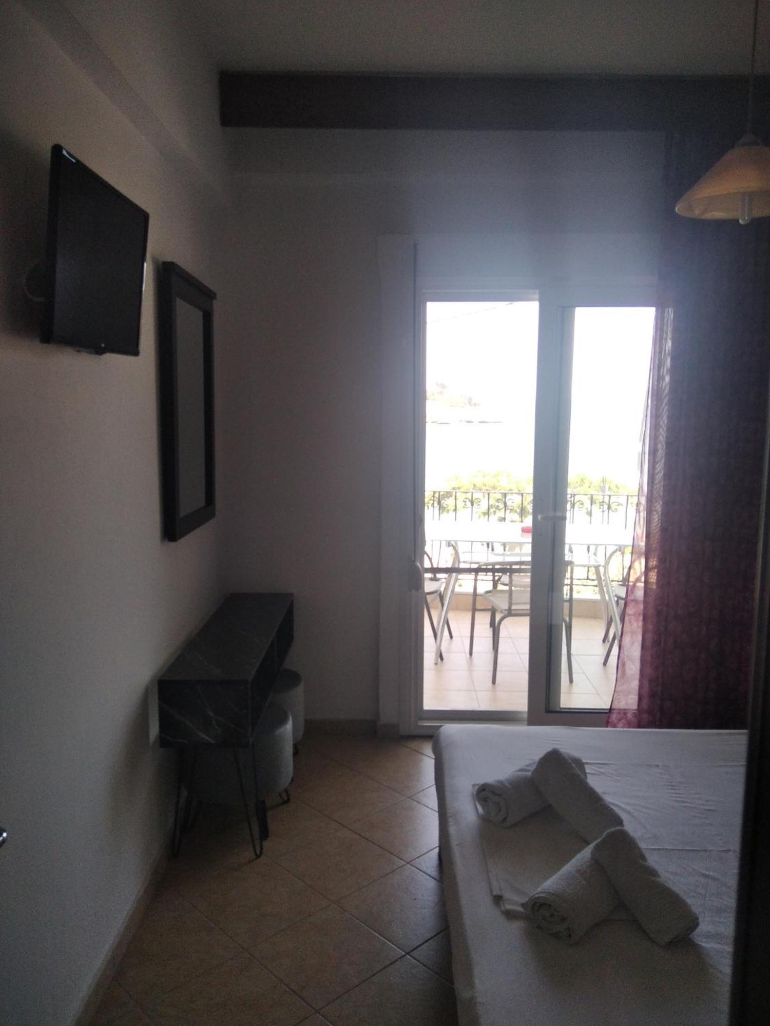 Villa Tasos Nea Peramos  Ngoại thất bức ảnh